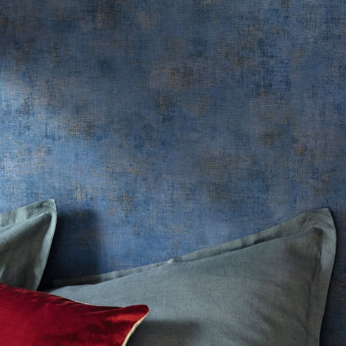Telas 2 Uni Metalises Wallpaper - Bleu - Caselio - 102076336 - Premier Wallcovering