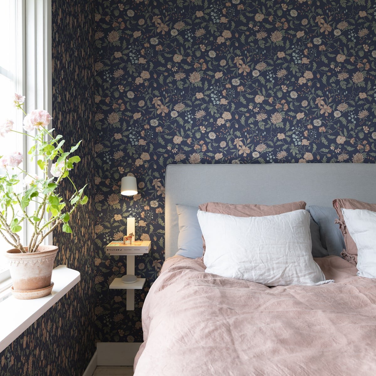 Till Karin Wallpaper - Midnight Blue - Sandberg - S10167 - Premier Wallcovering