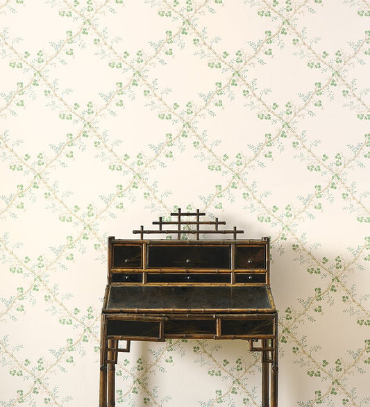 Trefoil Trellis Wallpaper - Leaf - Colefax & Fowler - W7008 - 02 - Premier Wallcovering