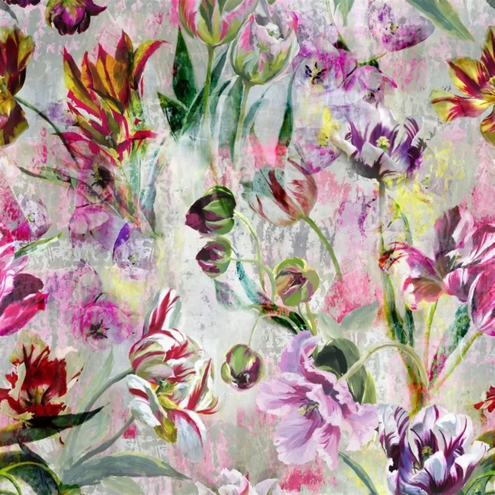 Tulipa Stellata Wallpaper - Fuchsia - Designers Guild - PDG1037/01 - Premier Wallcovering