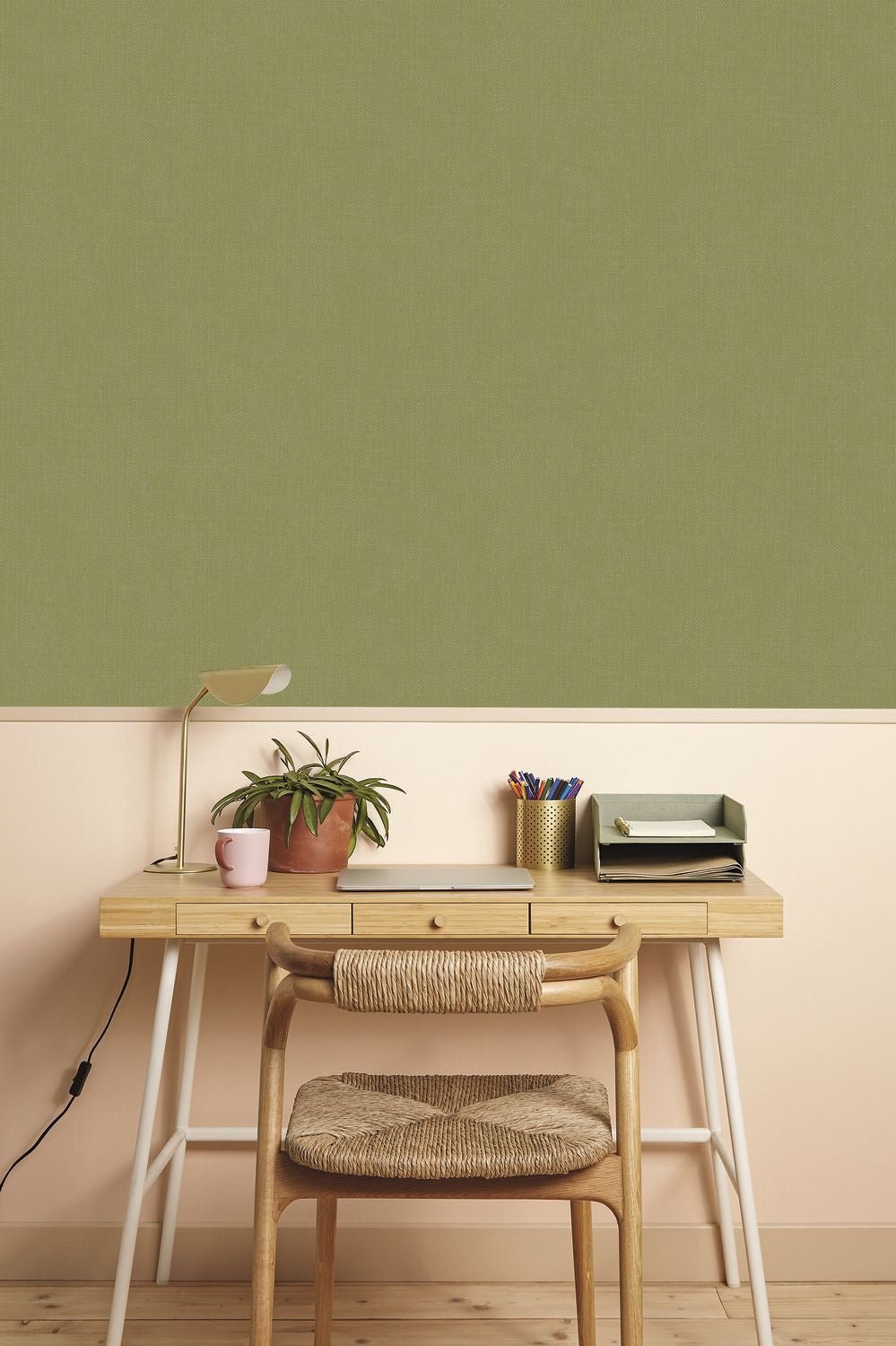 Uni Mat Wallpaper - Vert Kaki - Caselio - 104997414 - Premier Wallcovering