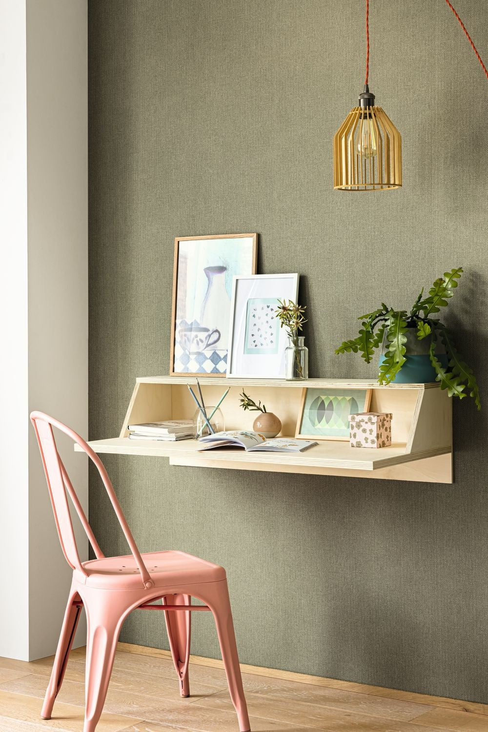 Uni Mat Wallpaper - Vert Militaire - Caselio - 104997570 - Premier Wallcovering