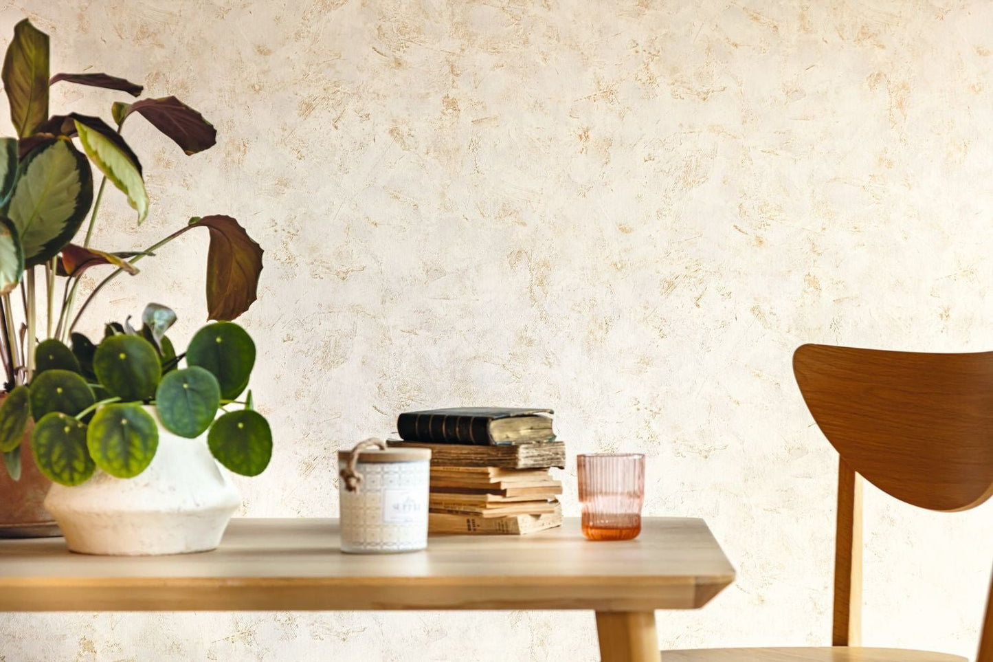 Uni Metallise / Nacre Wallpaper - Beige - Caselio - 103681254 - Premier Wallcovering