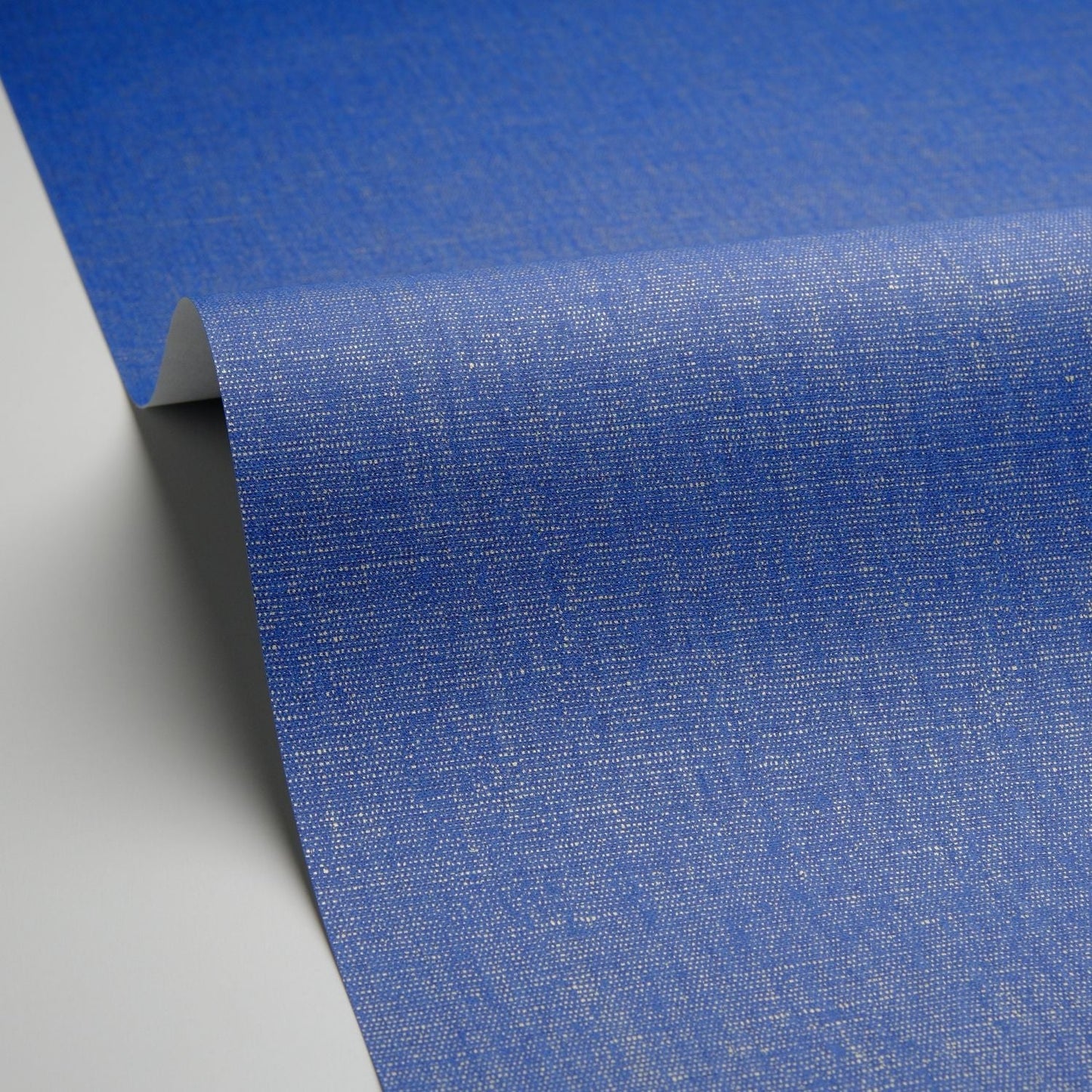 Uni Metallise/irise Wallpaper - Bleu Electrique - Caselio - 103236629 - Premier Wallcovering