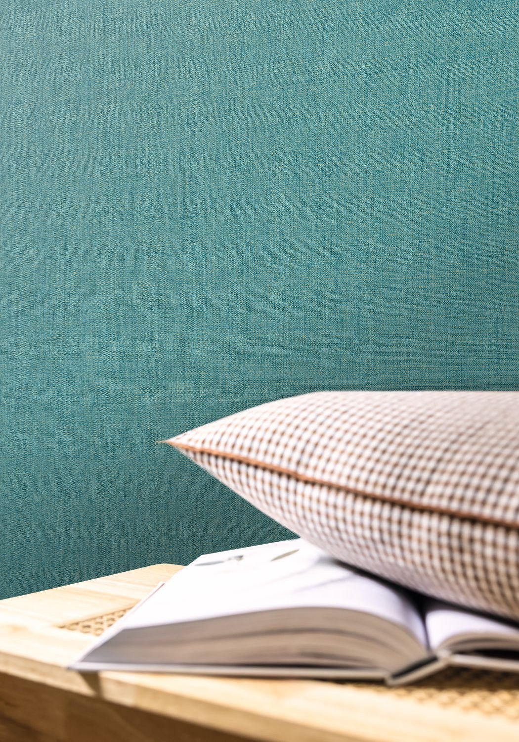 Uni Metallise/irise Wallpaper - Bleu Vert - Caselio - 103236470 - Premier Wallcovering