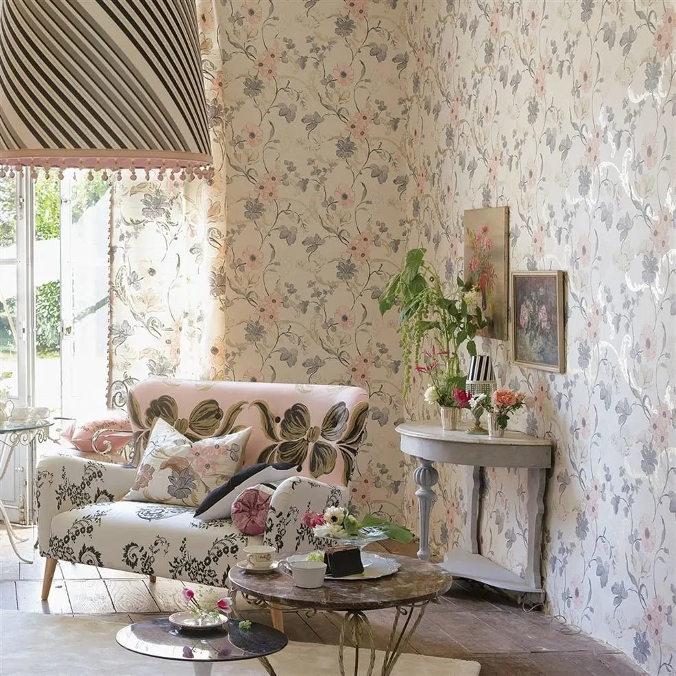 Whitewell Wallpaper - Gold - P505/05 - Designers Guild - Premier Wallcovering