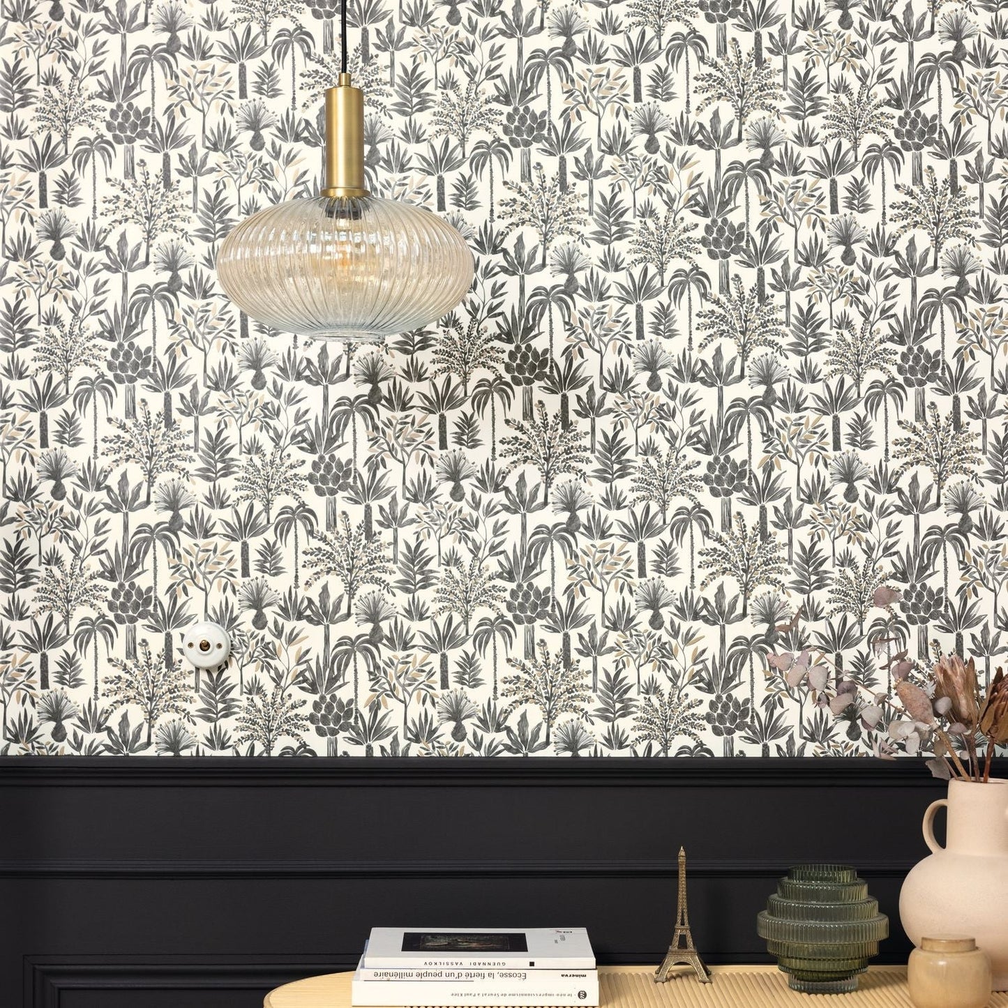 Wild Life Wallpaper - Blanc Noir - Caselio - 104350957 - Premier Wallcovering